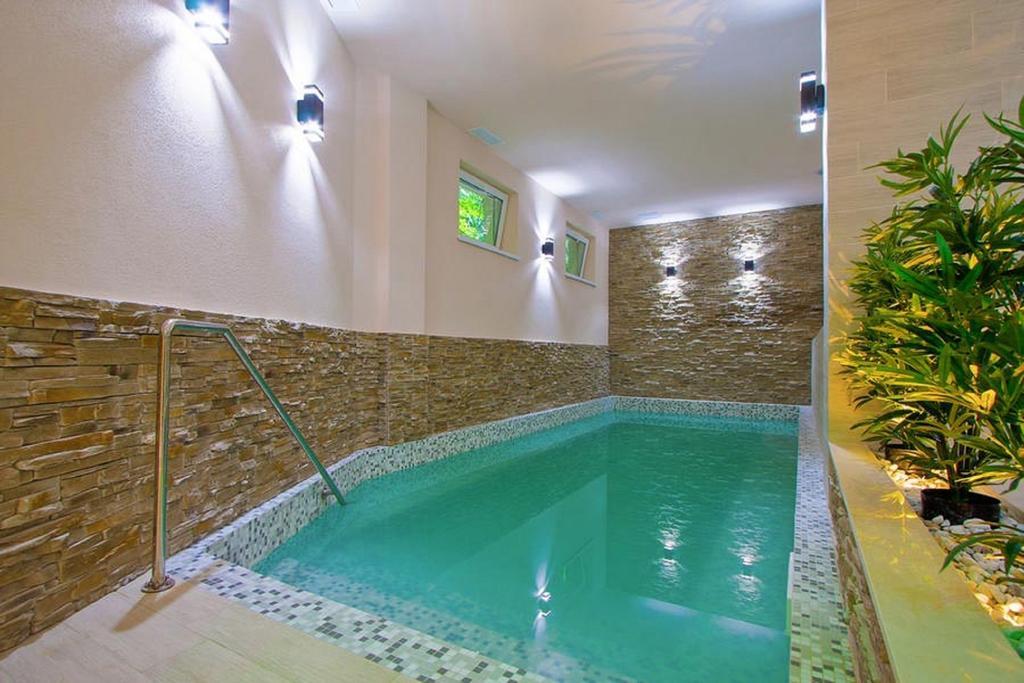 Hotel Orizont Calimanesti Exterior foto