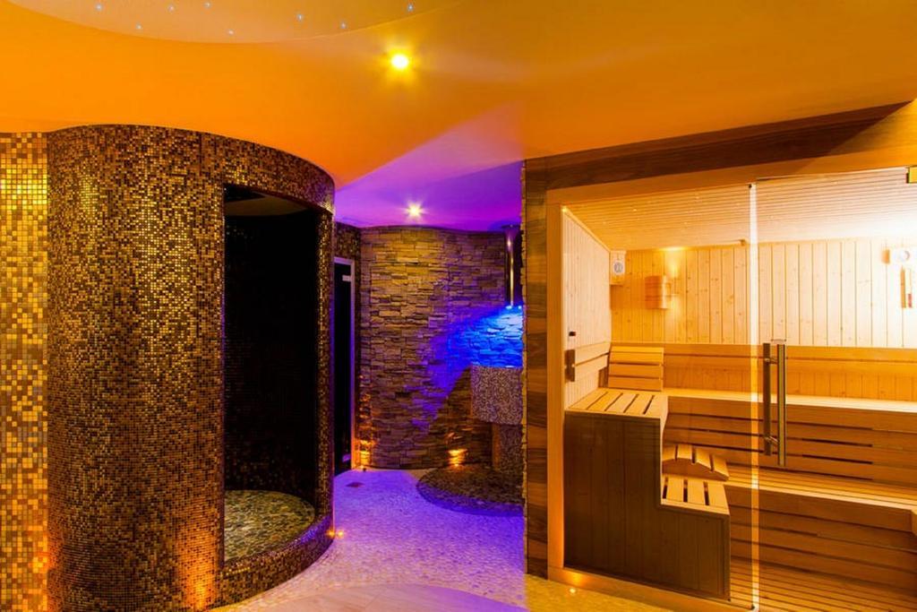 Hotel Orizont Calimanesti Exterior foto