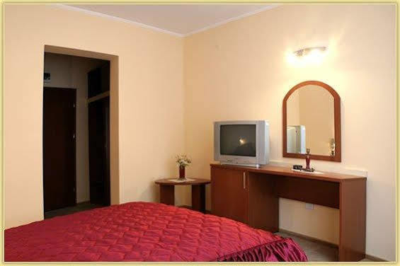 Hotel Orizont Calimanesti Quarto foto