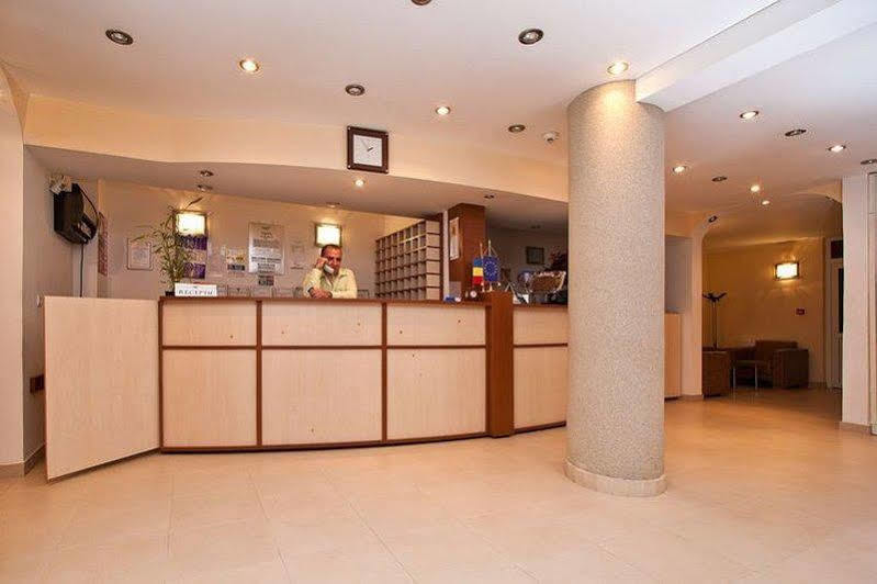 Hotel Orizont Calimanesti Exterior foto